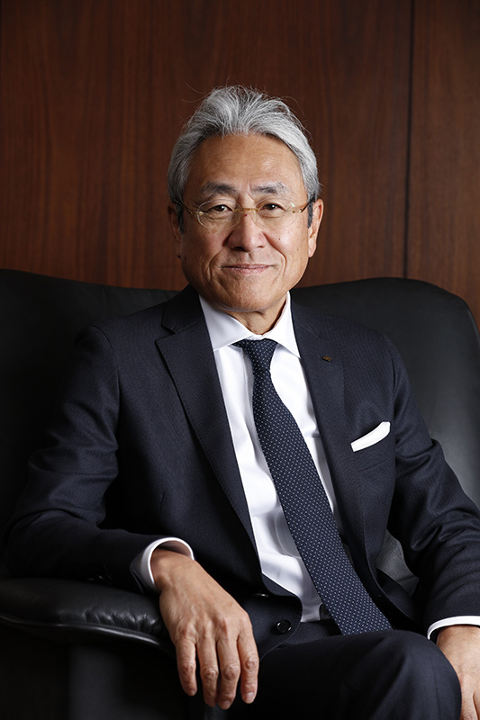 國分　文也