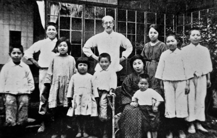 春二の家族(1922年4月)