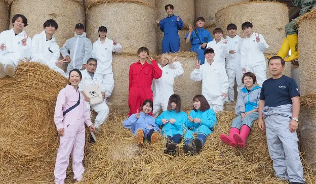 学生たちの集合写真