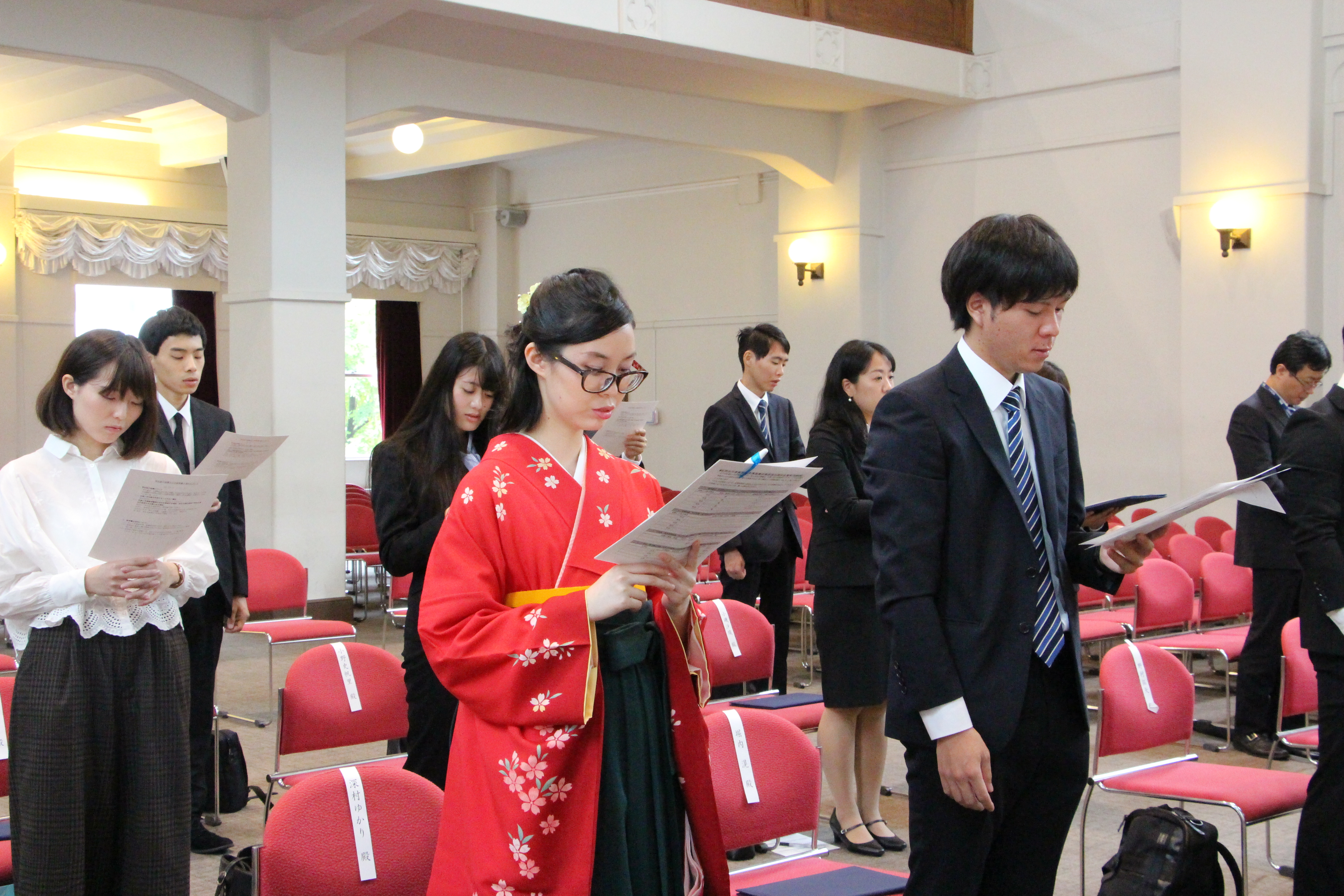 18年度 学位授与式が行われました News Topics 成蹊大学